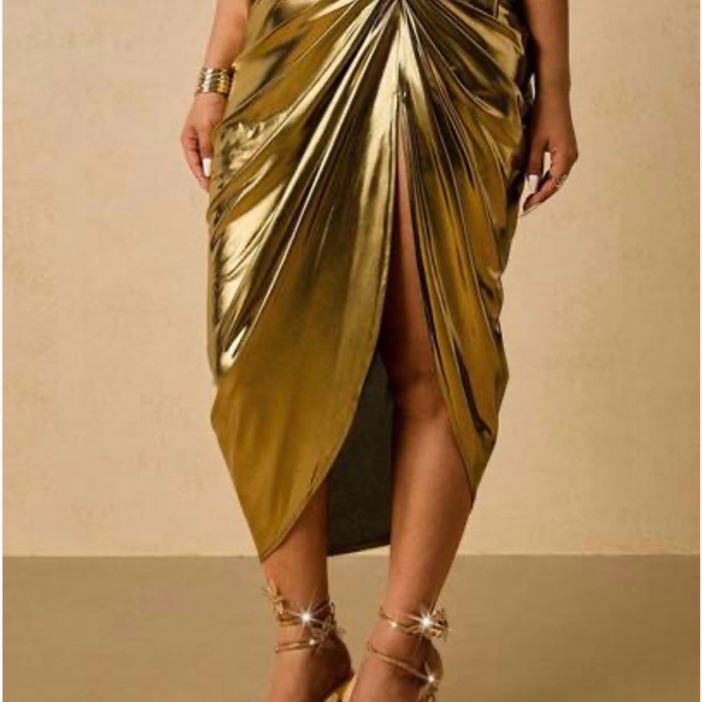 NWT SHEIN Gold Asymmetrical Skirt